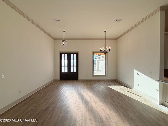 2nd image of 134 Palace Xing