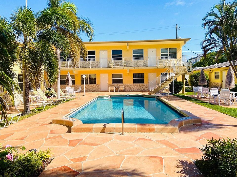 complex with pool