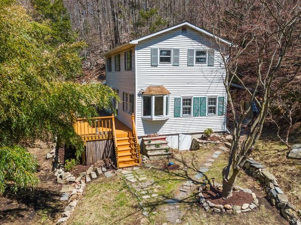328 Cascade Road, Warwick, NY 10990
