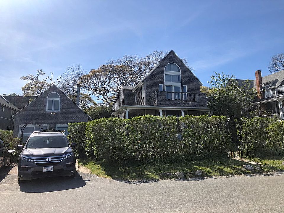1st image of 4 Chapman Ave