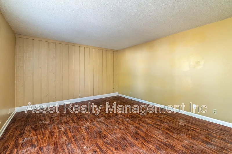 9124 Woodpark Ln — Photo 4