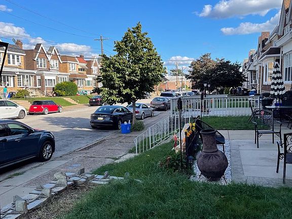 4th image of 3202 Unruh Ave