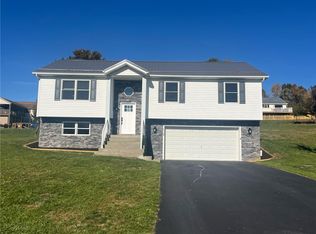 573 Madison Dr, Smithfield, PA