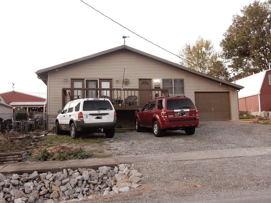 1st image of 1219 Barnett St