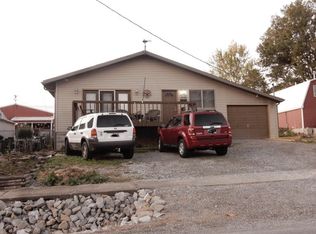 1219 Barnett St, Harrisburg, IL 62946