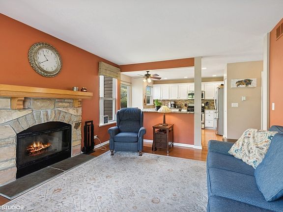 5th image of 1352 Mayfair Ln