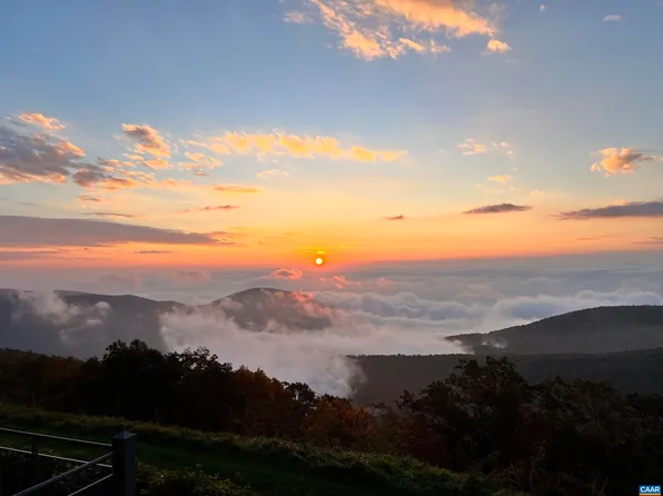 1555 Vistas, Wintergreen Resort, VA 22967