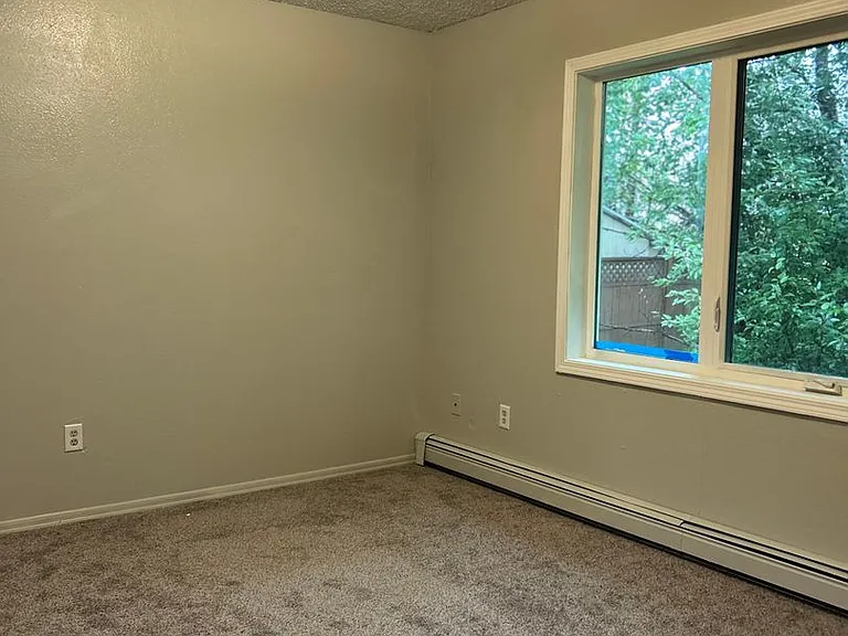 1120 Joyce Dr — Photo 10