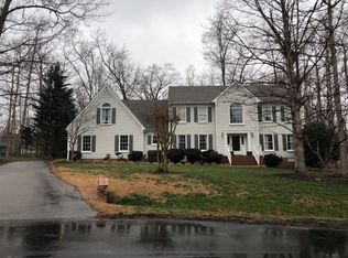 12802 Trenadier Cir, Midlothian, VA 23113