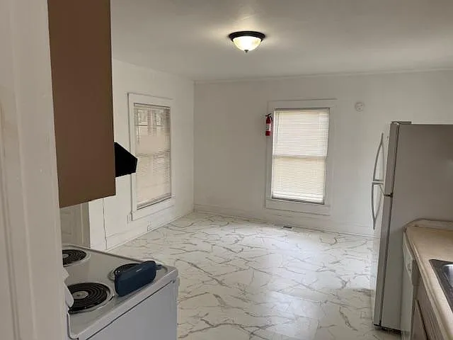 1055 Ebenezer Avenue Ext — Photo 6