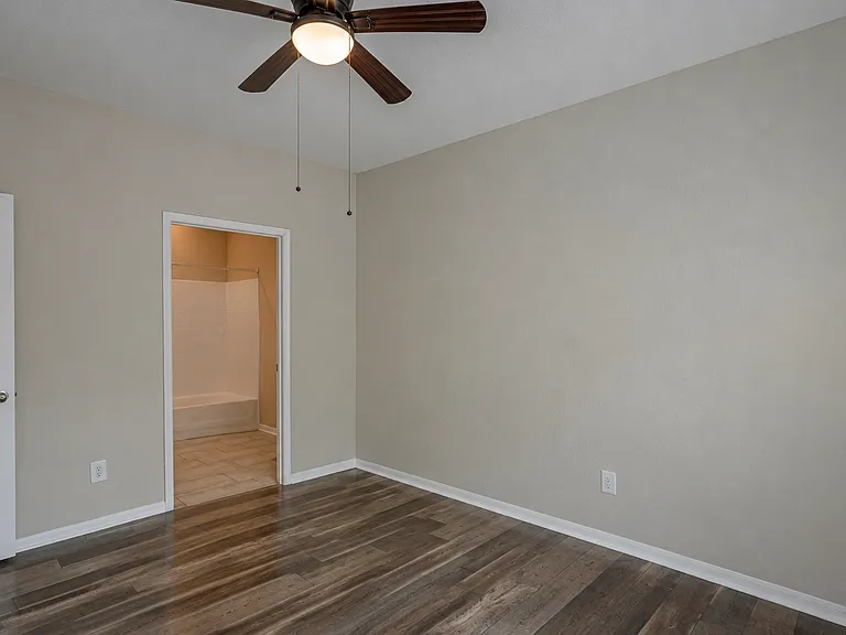 13700 Richmond Park Dr N #1501 — Photo 19