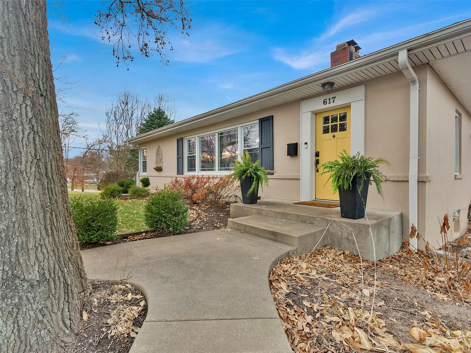 617 Warrenton Dr photo 1