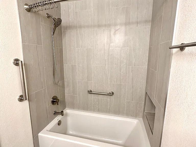 1170 Foster City Blvd #315 — Photo 4