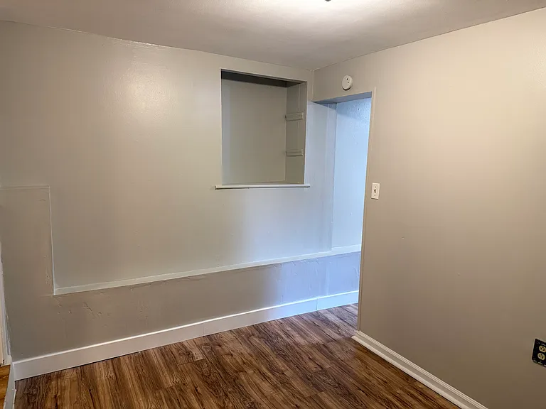 37 Farnham Ave — Photo 6