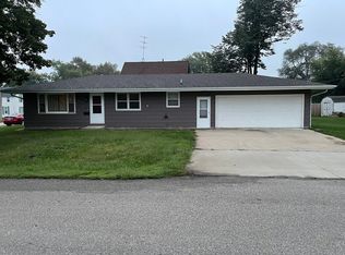 104 S Montgomery St, Colfax, IA 50054