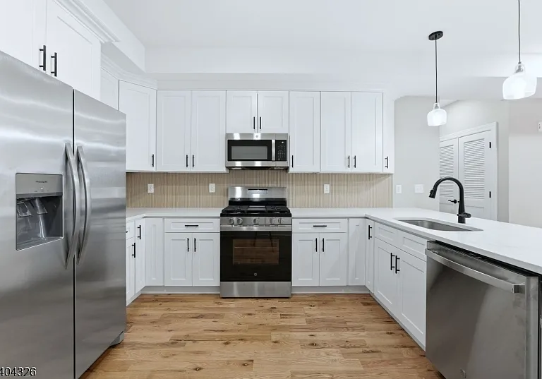 109 N 7th St #3 — Photo 1