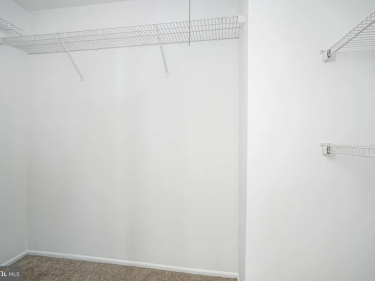 2205 Elberta Ln — Photo 21