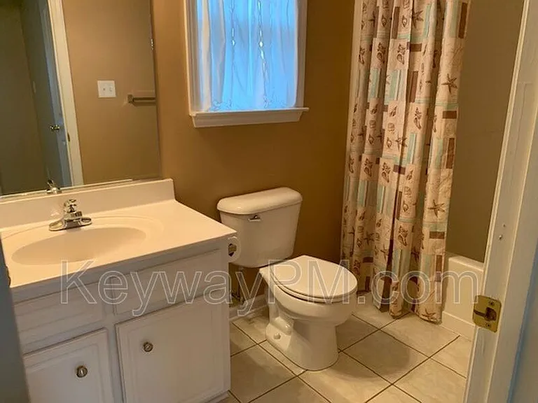 4890 Somerset Dr — Photo 12
