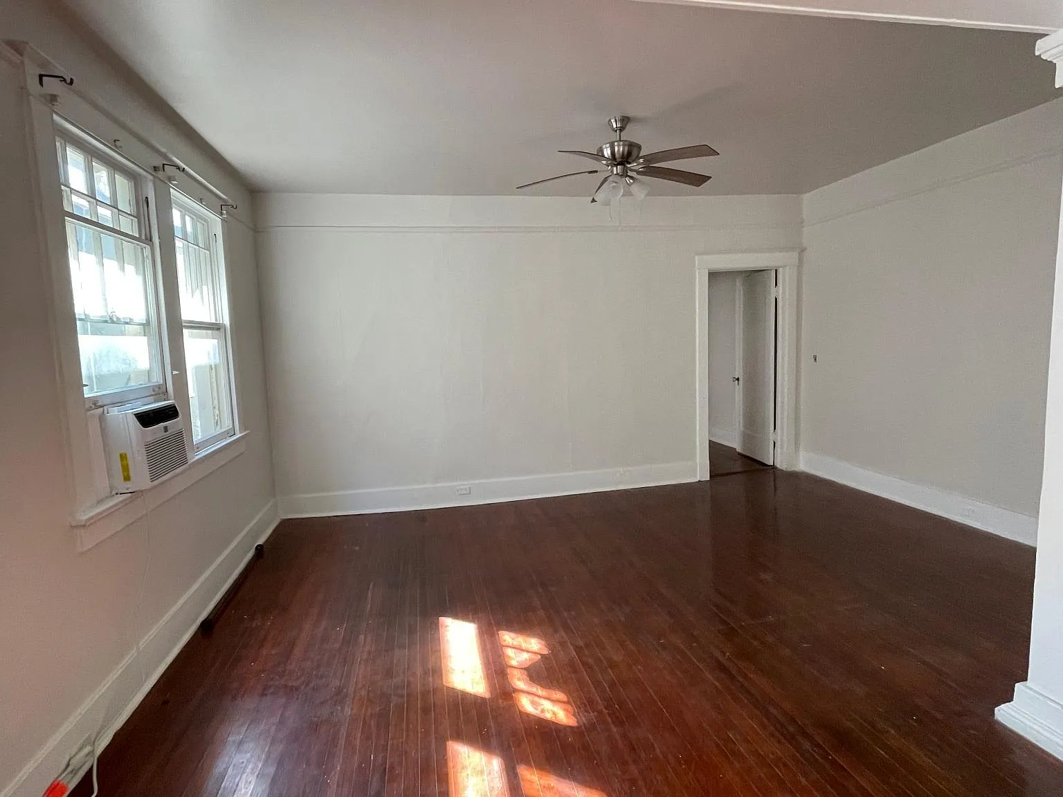3 bed, 1800 sqft, $2,550 — Photo 2