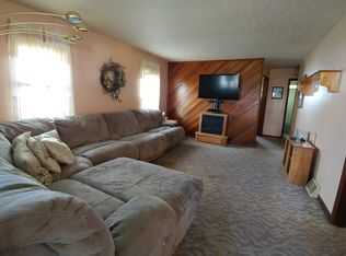 615 Fairbank Herbert Rd, New Salem, PA 15468