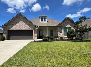 7465 Saints Cir, Ocean Springs, MS 39564