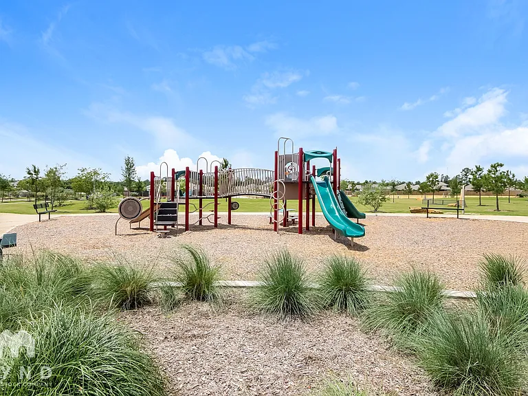 15468 Maple Terrace Dr — Photo 22