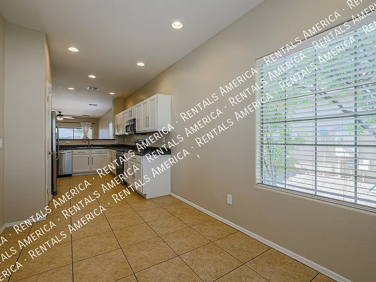 201 W Kona Dr — Photo 11