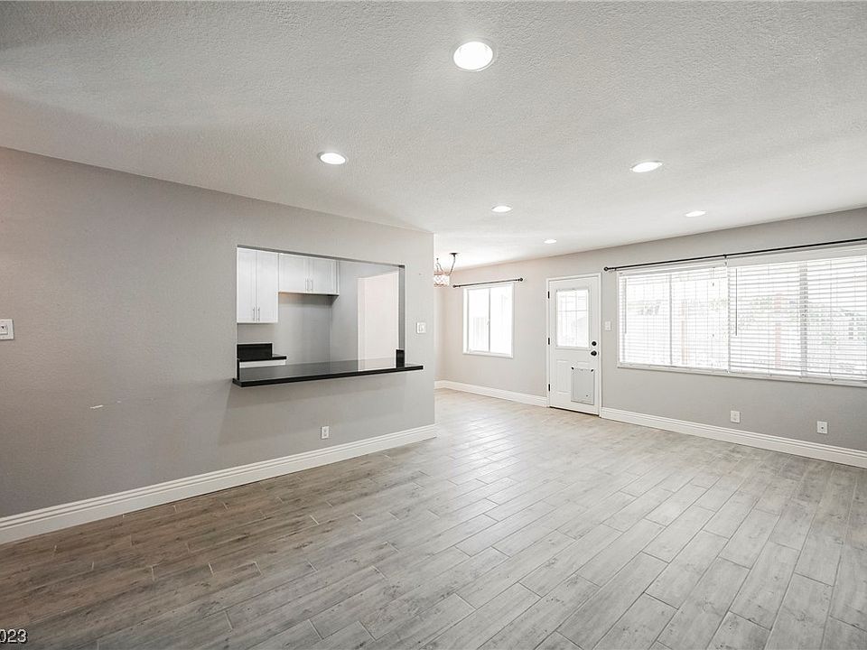 1st image of 1017 Nye St