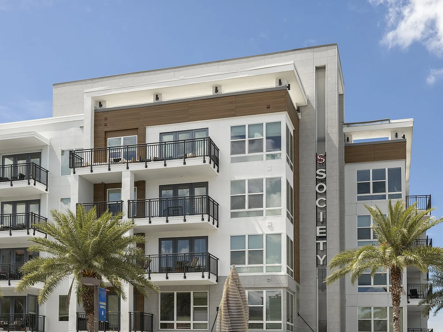 Society Westshore Apartments — Photo 1