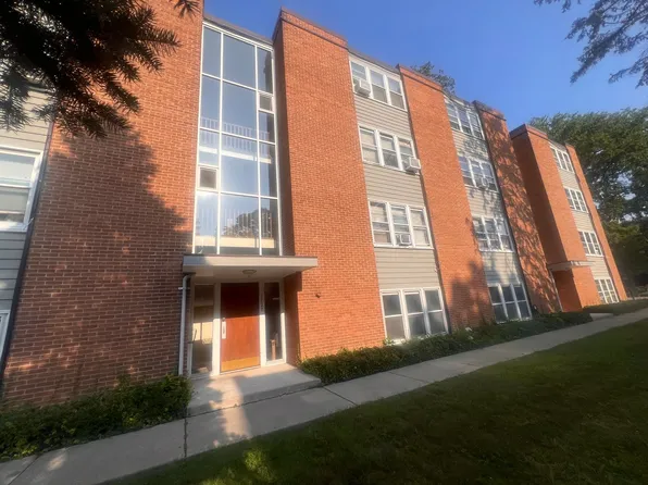 2725 Central St #3N, Evanston, IL 60201