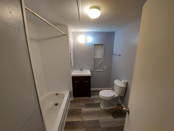 5th image of 680 East St