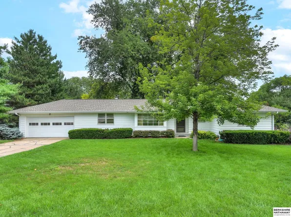 1157 S 94th St, Omaha, NE 68124