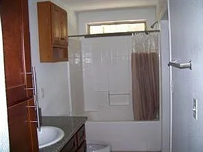 300 Spruce St #104 — Photo 13