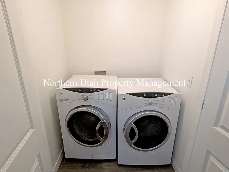 1290 N 200 W #2 — Photo 12