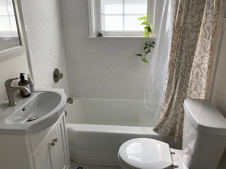 605 Midway Ave — Photo 8