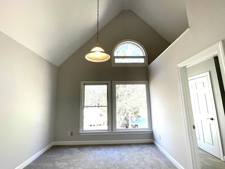 101 Songbird Ln — Photo 38