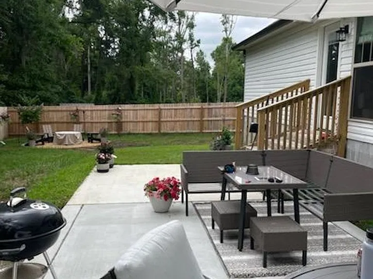 4047 Gramercy Dr — Photo 15