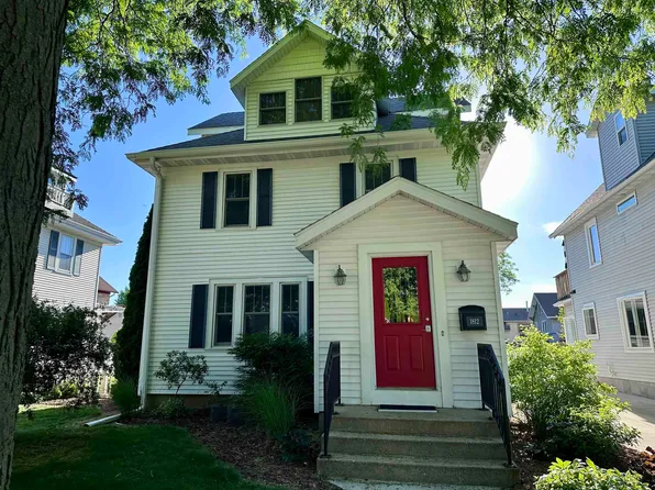 1812 Middleton St, Middleton, WI 53562