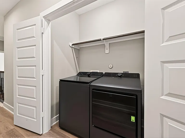 3514 Runnels St #B — Photo 32