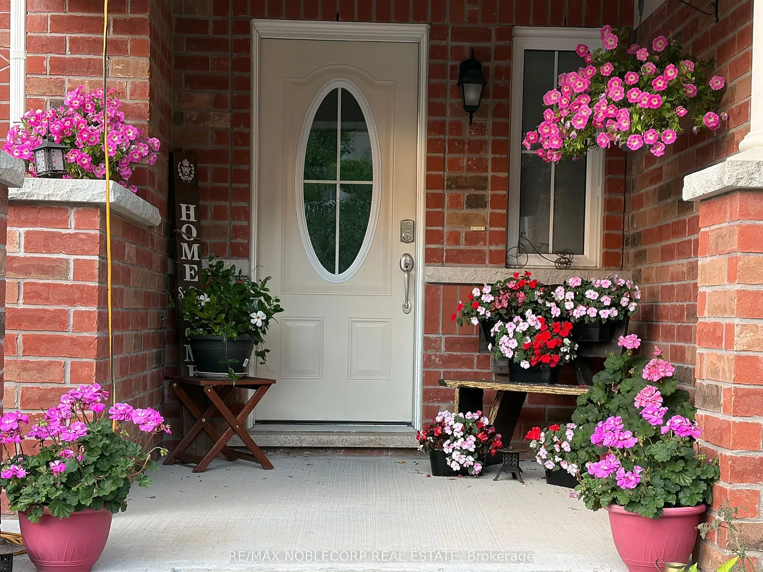 2 bed, $2,550 — Photo 2