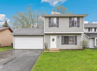 1306 Haverhill Cir, Naperville, IL 60563