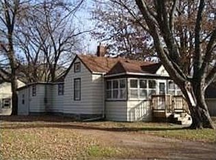 1004 Dillon Ave, Sterling, IL 61081