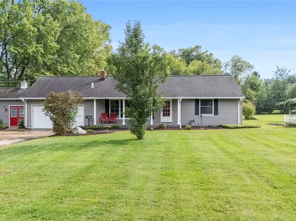8525 Kirkwood Dr, Chesterland, OH 44026