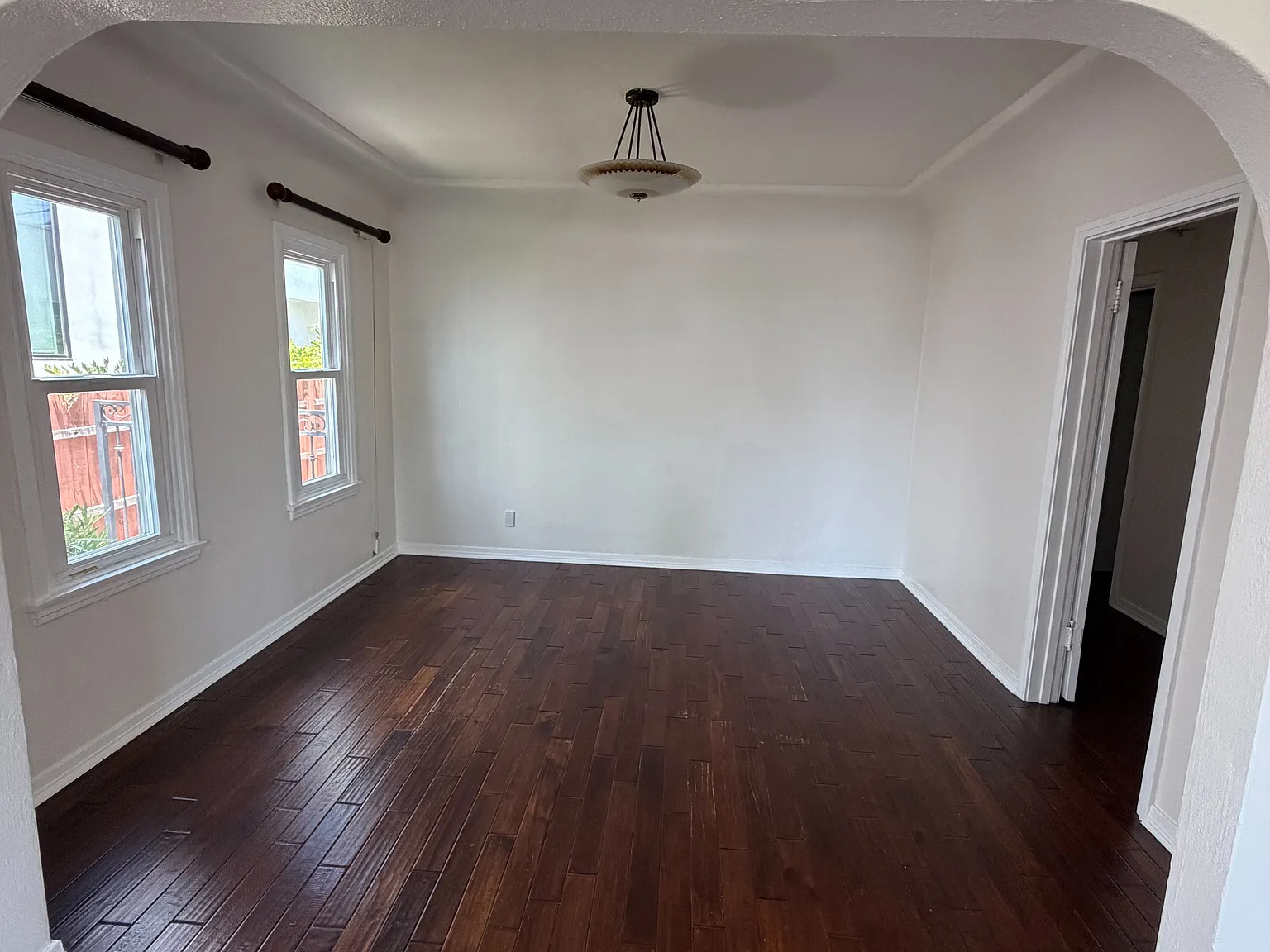 3 bed, 1600 sqft, $5,290 — Photo 4