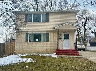40 Marie Ave, Cheektowaga, NY 14227