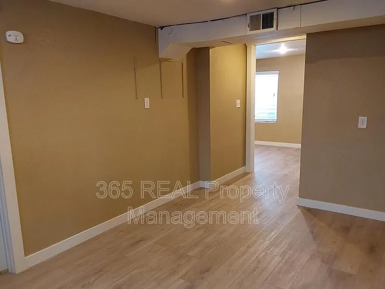1417 12th Ave — Photo 14