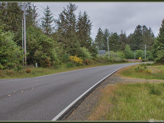 5th image of 900 Mount Olympus Ave SE