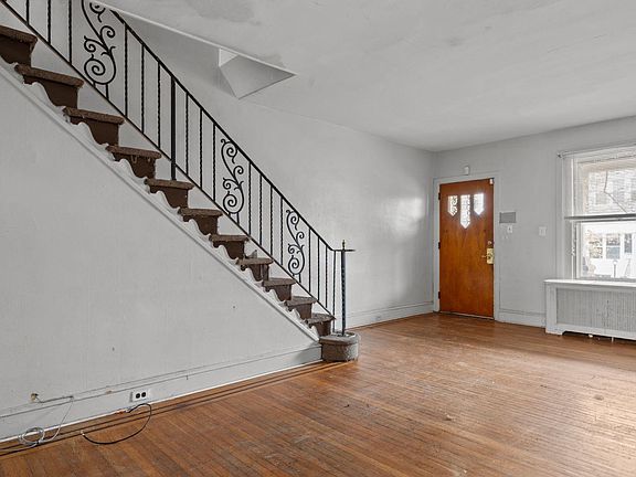 4th image of 4318 Devereaux St