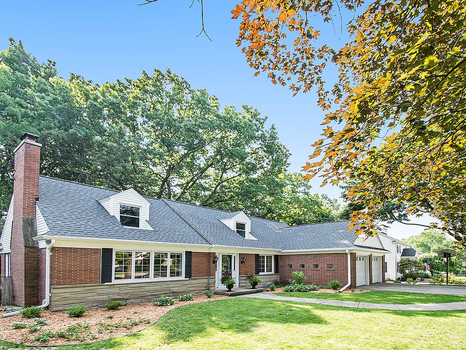 1st image of 4033 E Hillandale Dr