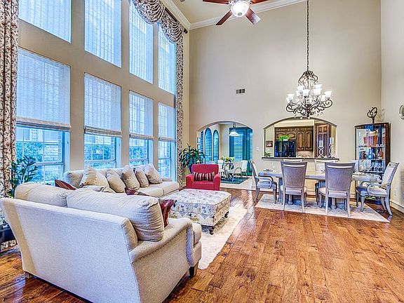 4th image of 4327 Castle Rock Ct